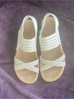 Skechers Girls White Strappy Comfort Sandals with Elastic Back wedge